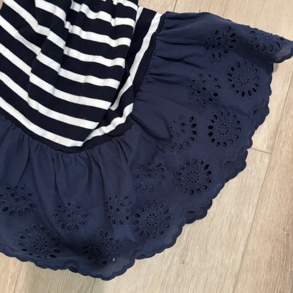 Kate Spade eyelet top woman’s small - Picture 2 of 3